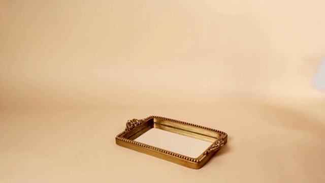 Amazon.com: Hanna Roberts Vintage Gold Tray with Mirror Glass Base